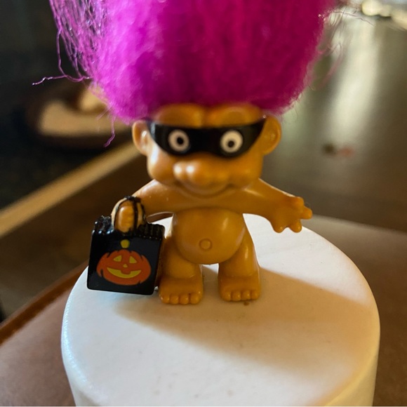 VTG Russ Troll Brooch Pin with mask - Picture 4 of 4